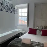 Linha 22 לינה וארוחת בוקר פורטו