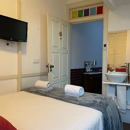 Oporto Clerigos Center Rooms לינה וארוחת בוקר פורטו