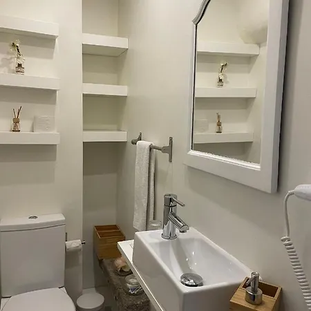 Oporto Clerigos Center Rooms לינה וארוחת בוקר 3*