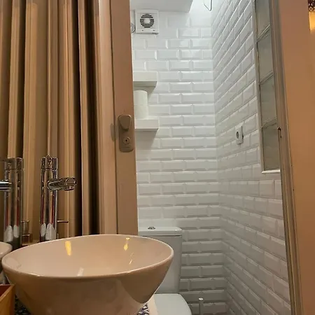 Oporto Clerigos Center Rooms 3*