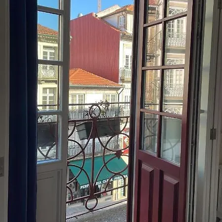 לינה וארוחת בוקר Oporto Clerigos Center Rooms פורטו