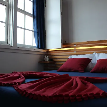 Oporto Clerigos Center Rooms Bed & Breakfast 3*