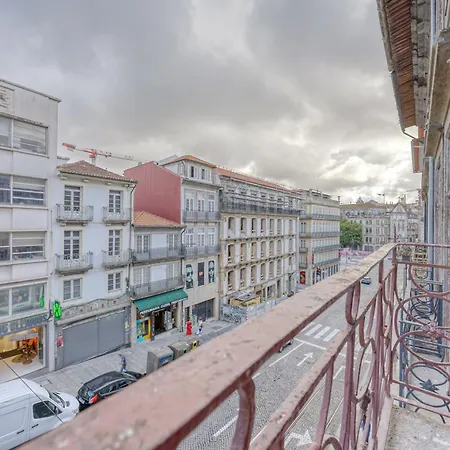 Oporto Clerigos Center Rooms Bed & Breakfast 3*