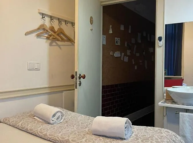 Bed & Breakfast Linha 22 Porto